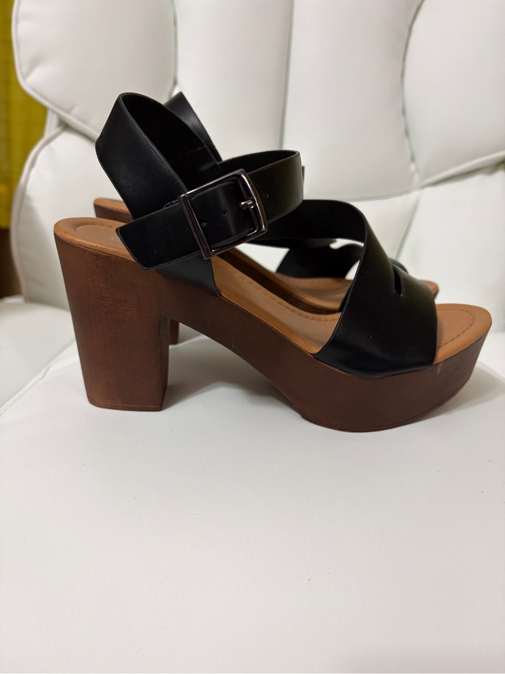 TOP Moda Black Platform Block Heel Sandals with Brown Wood-Look Sole